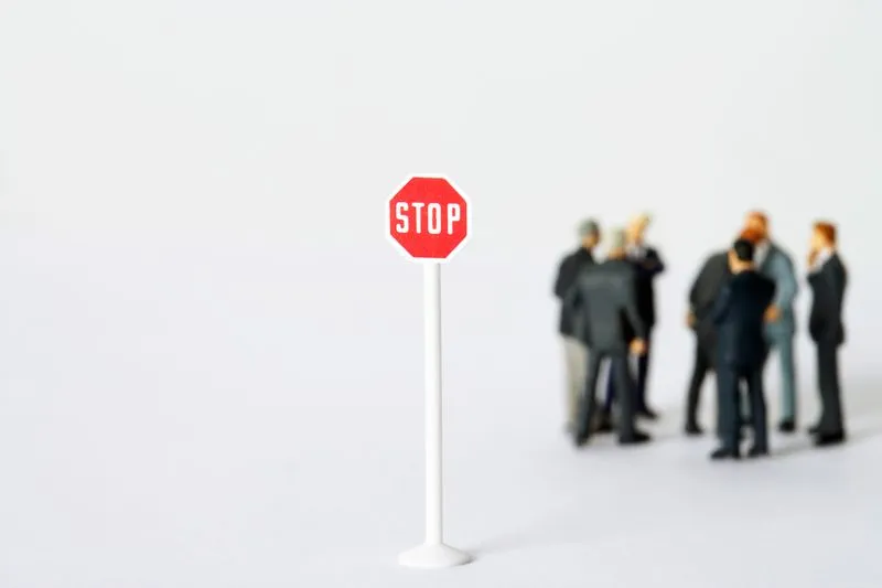 Warning signs and caution in business decisions